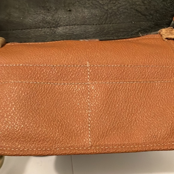 Dooney & Bourke Black and Tan Pebble Leather Crossbody. - Picture 7 of 7